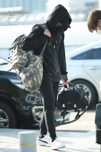 BTS Jungkook's airport looks are to die for. Have a look at the